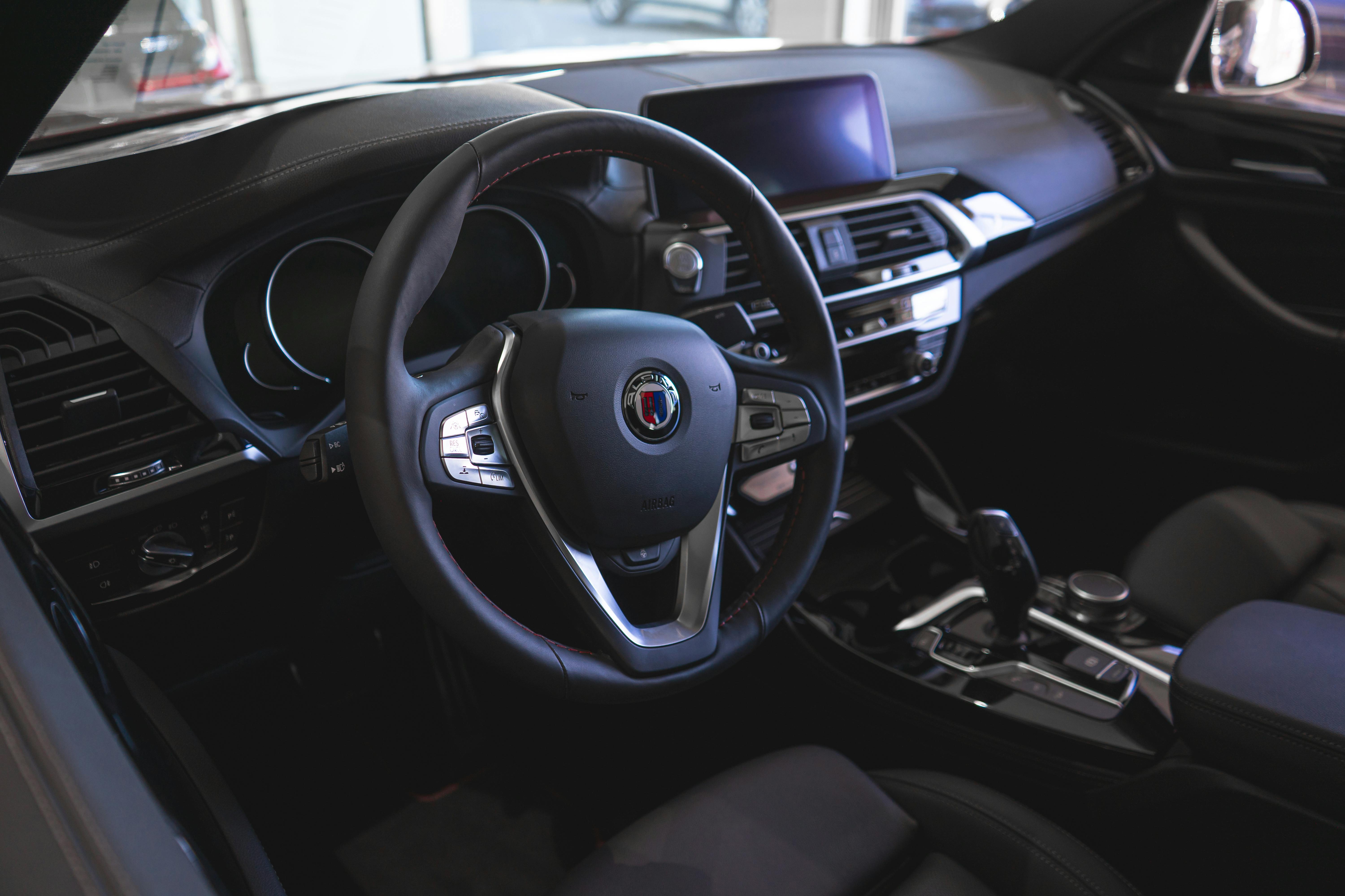 Mobil Glanz Detailing - Professionelle Fahrzeugaufbereitung